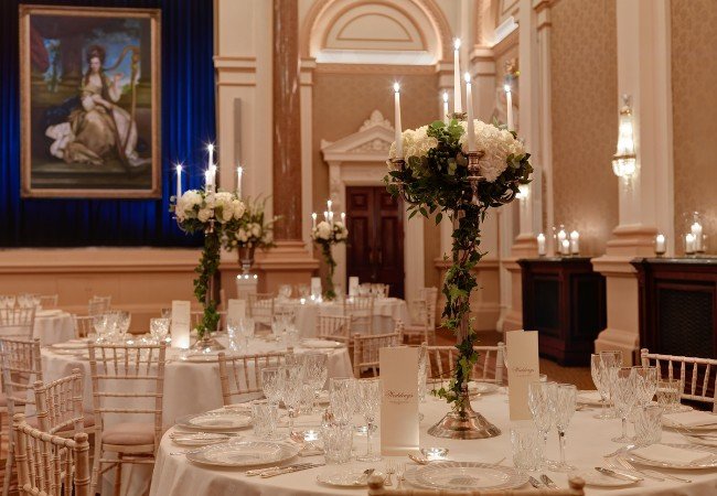 The banking hall place setting wedding the college green hotel dublin The College Green Hotel